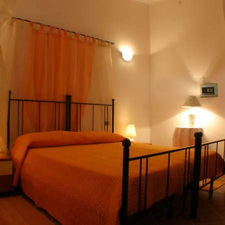 丽塔艾蓝佐b&b酒店